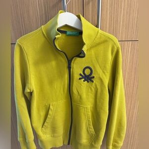 United Colors Of Benetton set of jacket and sweatpants  in Green 7 year old